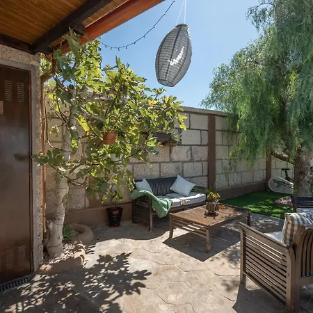 Casa Abuelo Manuel Nyaraló *